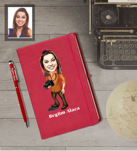Kişiye Özel Fotoğrafçı Karikatürlü  Kırmızı Defter Kalem Hediye Seti Bayan-2