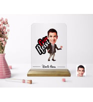 BK Gift Kişiye Özel Evin Reisi Karikatürlü Ahşap Standlı Çerçeve-1 (Beyaz)