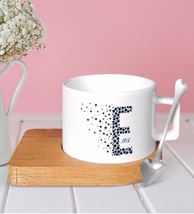 BK Gift Kişiye Özel Harfli Ahşap Altlıklı Seramik Fincan-5 (Beyaz)