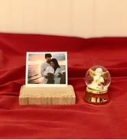 Kişiye Özel Ahşap Fotoğraf Tutucu Ve Altınyaldızlı Mini Kar Küresi Set