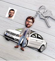 BK Gift Kişiye Özel Bay Volkswagen Passat Figürlü Plakalı Ahşap Karikatür Anahtarlık (Beyaz)