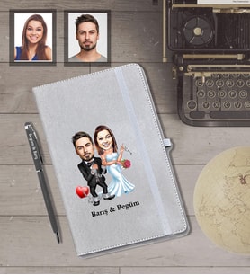 Kişiye Özel Gelin Damat Karikatürlü Gri Defter Kalem Hediye Seti   Mod-7