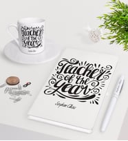 BK Gift Kişiye Özel Yılın Öğretmeni Beyaz Defter Kalem Türk Kahvesi Fincanı Seti-1 (Model 1)