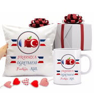 Fransızca Öğretmeni Bardağı ve Yastığı Hediye Seti (Model 1)
