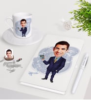 BK Gift Kişiye Özel Erkek Muhasebeci Karikatürlü Beyaz Defter Kalem Türk Kahvesi Fincanı Seti-1 (Model 1)