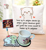 Kişiye Özel Doğum Günü Hediyesi Kedi Yastık & Kedi Figürlü Kupa