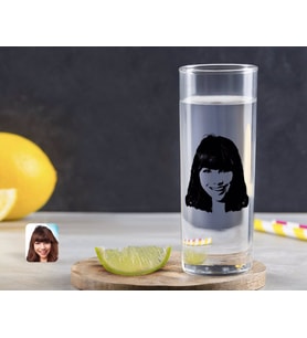 BK Gift Kişiye Özel Renkli Baskılı Kadın Silüet Tasarımlı Vodka Bardağı-1 (Beyaz)