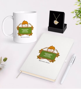 BK Gift Kişiye Özel Öğretmenler Günümüz Kutlu Olsun Beyaz Kupa Defter Kalem ve İsimli Papatya Kolye Hediye Seti-4 (Model 1)