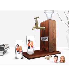 BK Gift Kişiye Özel Renkli Baskılı Sevgililer Karikatürlü İkili Rakı Bardağı ve Ahşap Rakı Standı Hediye Seti-54 (Model 1)