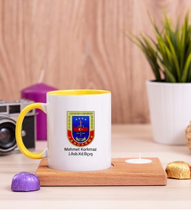 Jandarma Logolu Ahşap Altlıklı Mumlu Sarı Kupa Bardak