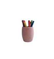 DT0082PK	KALEMLİK PEMBE PETEK OFİS GERECİ 8X8X10CM 400ML