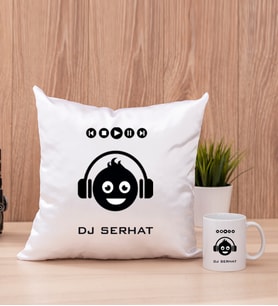 Emoji Tasarım Kare Yastık ve Beyaz Kupa Bardak