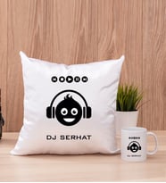 Emoji Tasarım Kare Yastık ve Beyaz Kupa Bardak