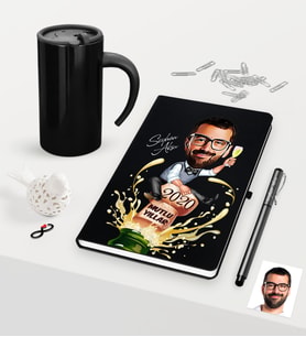 BK Gift Kişiye Özel Yılbaşı Bay Karikatürlü Siyah Defter Kalem Termos Mug Seti - 6