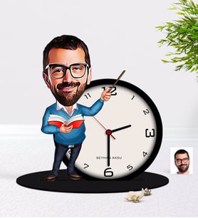 BK Gift Kişiye Özel Erkek Öğretmen Karikatürlü Ahşap Masaüstü Biblo Saat-4 (Beyaz)