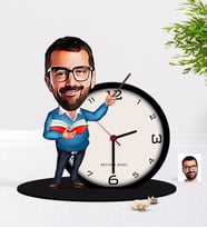 BK Gift Kişiye Özel Erkek Öğretmen Karikatürlü Ahşap Masaüstü Biblo Saat-4 (Beyaz)