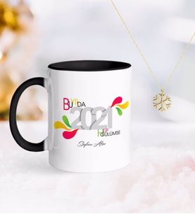 BK Gift Kişiye Özel 2024 Bu Yılda Hep Gülümse Siyah Kupa ve Kar Tanesi Kolye-1 (Model 1)