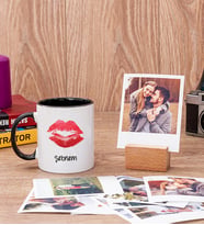Dudak Tasarım Siyah Kupa Bardak ve Ahşap Standlı Polaroid Set