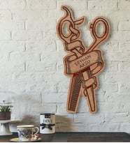 BK Gift Kişiye Özel İsimli Makas Figürlü Ahşap Kapı & Duvar Objesi (Beyaz)