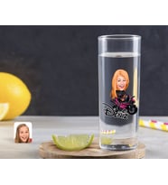 BK Gift Kişiye Özel Renkli Baskılı Kadın Karikatürlü Vodka Bardağı-77 (Beyaz)