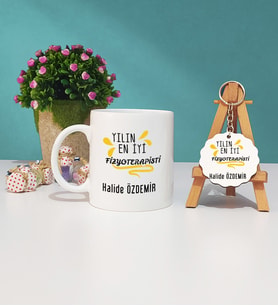 Yılın En İyi Fizyoterapisti Tasarımlı Fizyoterapiste Hediye Fizyoterapist Kupa Bardak ve Ahşap Anahtarlık Seti