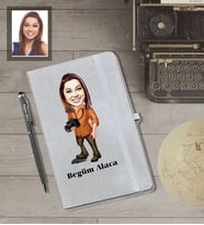 Kişiye Özel Fotoğrafçı Karikatürlü Gri Defter Kalem Hediye Seti  Bayan-2