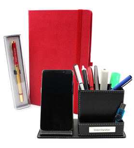 Kişiye Özel Kırmızı Defter & Gold Detaylı Roller Kalem & Masaüstü Telefonlu Kalemlik Hediye Seti (Model 1)