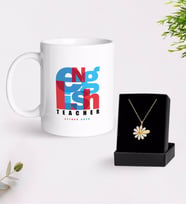 BK Gift Kişiye Özel İngilizce Öğretmeni Beyaz Kupa ve Papatya Kolye Hediye Seti-10 (Model 1)