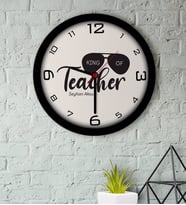 BK Gift Kişiye Özel Öğretmenin Kralı Ahşap Duvar Saati-1 (Beyaz)