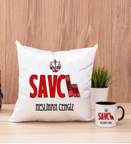 Savcı Kare Yastık ve Siyah Kupa Bardak