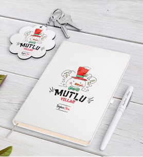 BK Gift Kişiye Özel Yılbaşı Mutlu Yıllar Beyaz Defter Kalem ve Anahtarlık Hediye Seti-5 (Model 1)