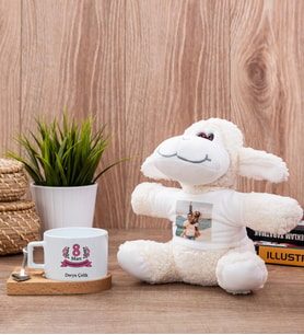 Kadınlar Günü Hediyesi Fincan ve Peluş Koyun