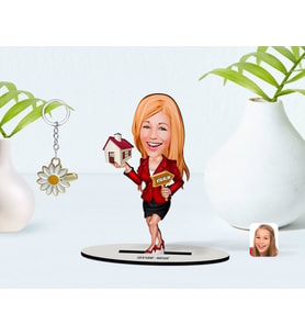 BK Gift Kişiye Özel Kadın Emlakçı Karikatürlü 3D Ahşap Biblo ve İsimli Gold Papatya Anahtarlık-2 (Model 1)