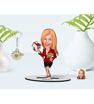 BK Gift Kişiye Özel Kadın Emlakçı Karikatürlü 3D Ahşap Biblo ve İsimli Gold Papatya Anahtarlık-2 (Model 1)