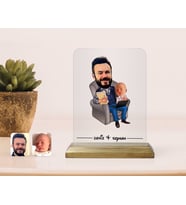 BK Gift Kişiye Özel Baba Oğul Karikatürlü Ahşap Standlı Çerçeve-1 (Beyaz)