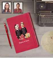 Kişiye Özel Seksenler Siyah Önlük Karikatürlü Kırmızı Defter Kalem Hediye Seti  Bayan Arkadaş-1