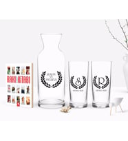 BK Gift Kişiye Özel Renkli Baskılı Çelenk Baş Harfli İsimli İkili Rakı Bardağı Karaf ve Cep Kitabı Hediye Seti-3 (Model 1)