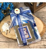 Hediyelik Seccade, Hat Yazılı Çerçeve, İnci Tesbih, Süslemeli Asetat Kutulu (30×18) Set-Yeşil (Model 1)