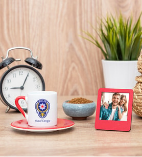 Polis Amblemli Kırmızı Kahve Fincanı ve Kırmızı Mini Fotoğraf Çerçevesi