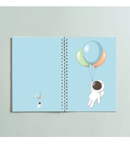 Astronot Balon Tasarımlı Spiralli A5 96 Yaprak Çizgisiz Defter