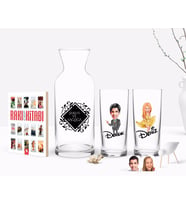 BK Gift Kişiye Özel Renkli Baskılı Erkek ve Kadın Karikatürlü İkili Rakı Bardağı Karaf ve Cep Kitabı Hediye Seti-6 (Model 1)