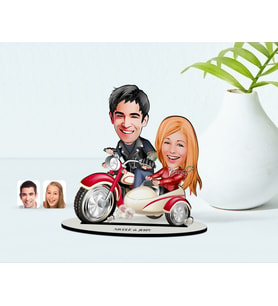 BK Gift Kişiye Özel Sevgili Karikatürlü Ahşap Biblo Model-12 (Beyaz)