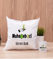 Muhasebeci Kare Yastık ve Beyaz Kupa Bardak
