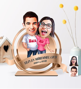 BK Gift Kişiye Özel Yılın En Mükemmel Çifti Karikatürlü 3D Ahşap Biblo Plaket - 5