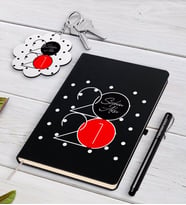 BK Gift Kişiye Özel 2024 Mutlu Yıllar Siyah Defter Kalem ve Anahtarlık Hediye Seti-15 (Model 1)