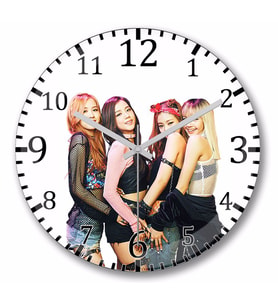 Blackpink Grup Duvar Saati Bombeli Gercek Cam