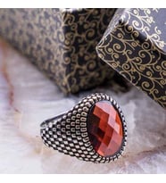 Harika Tasarım Kırmızı Zirkon  Oval Taşlı Gümüş Yüzük