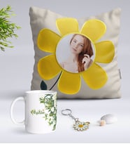 BK Gift Kişiye Özel Fotoğraflı Papatya Yastık Kupa ve Gold Papatya Anahtarlık-5 (Model 1)