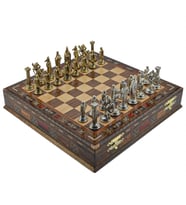 Gifthome Metal Satranç Takımı/Seti;Büyük,İngiliz,Parlak ve Sandıklı Masif Ahşap Satranç Tahtası (Çok Renkli)