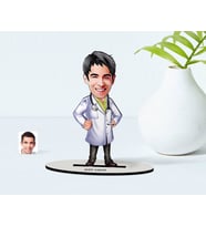 BK Gift Kişiye Özel Erkek Doktor Karikatürlü Ahşap Biblo Model-1 (Beyaz)